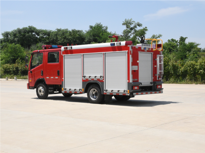福田2.5噸水罐消防車(chē)